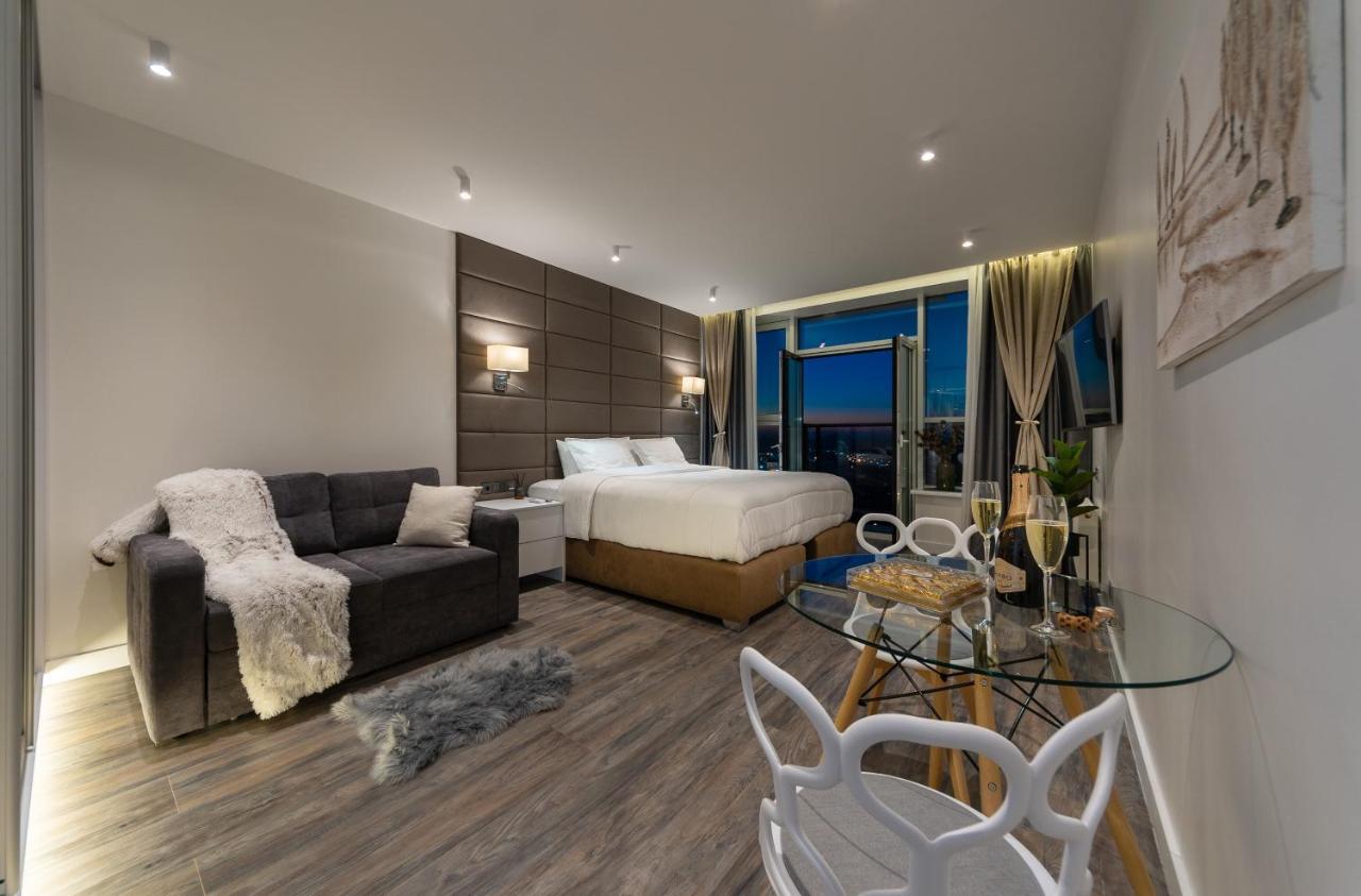 Victory-21 Luxury Apartment Center Kiev Extérieur photo